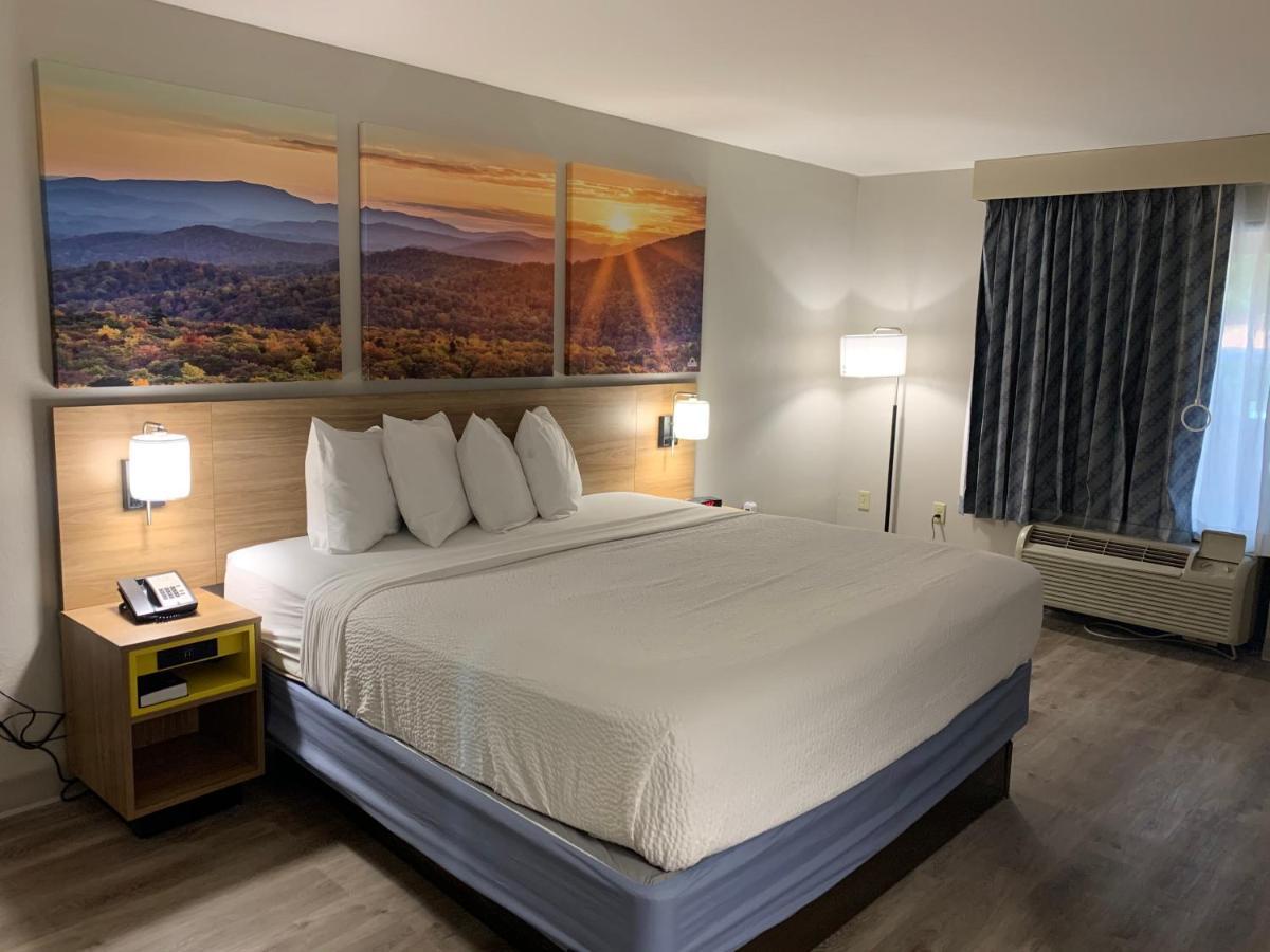 Days Inn By Wyndham Atlanta Stone Mountain Exteriör bild